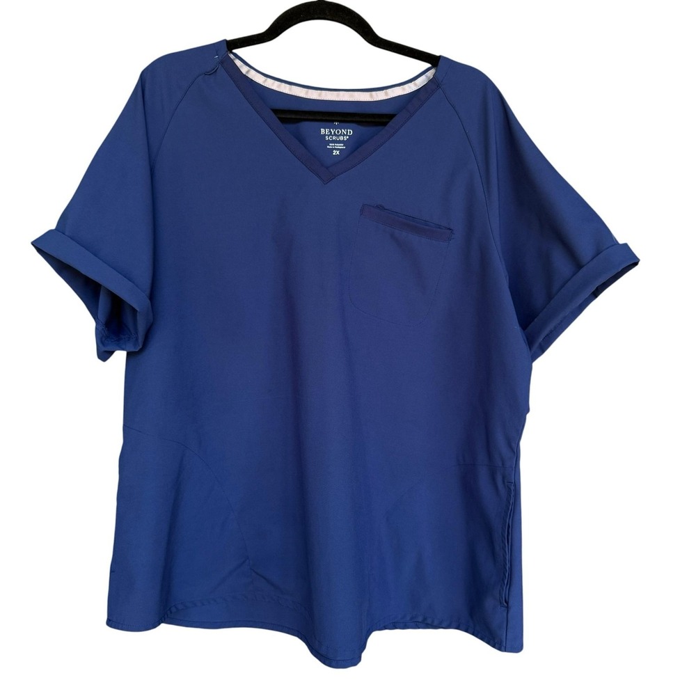 Beyond Scrubs Top Womens 2X Blue V Neck Pockets Relaxed Medical Shirt Plus